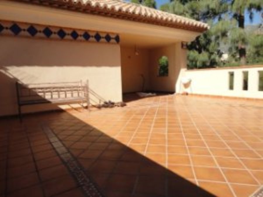 Ref: YMS437 Villa for rent in Marbella