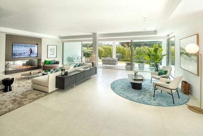 Ref: YMS607 Villa for sale in Nueva Andalucía