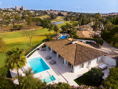Ref: YMS609 Villa for sale in Nueva Andalucía