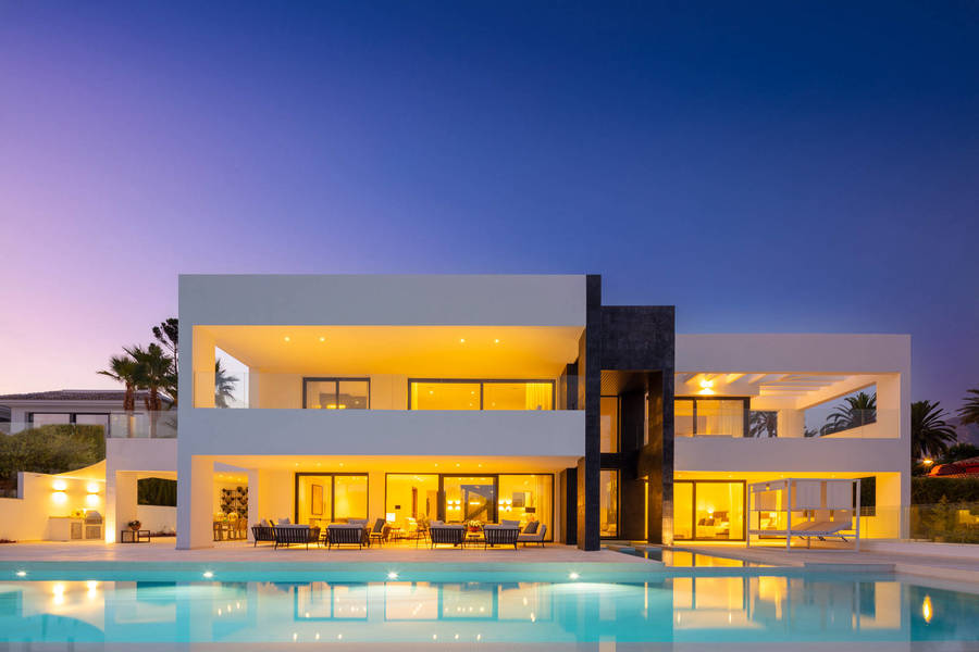 Ref: YMS805 Villa for sale in Nueva Andalucía