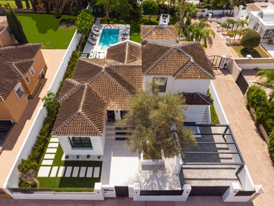 Ref: YMS811 Villa for sale in Nueva Andalucía