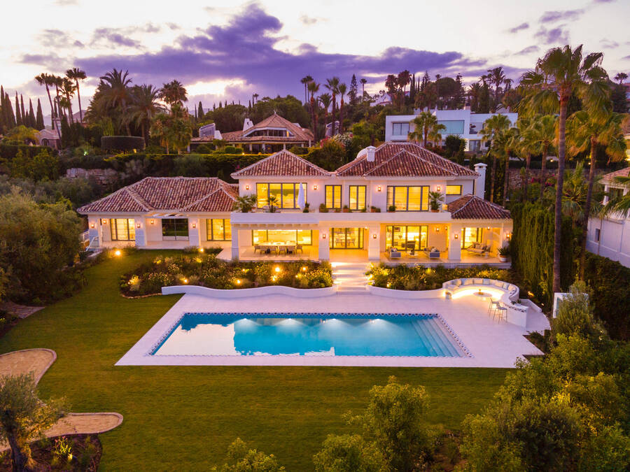 Ref: YMS1067 Villa for sale in Nueva Andalucía