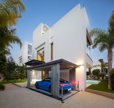 Ref: YMS1296 Villa for sale in Marbella