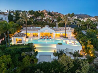 Ref:YMS1351 Villa For Sale in Nueva Andalucía