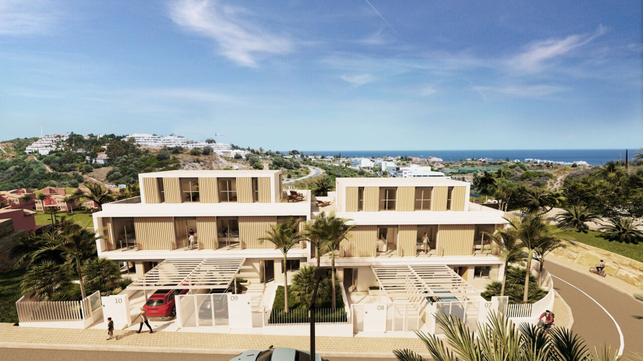 Ref: R4117003 Townhouse - Terraced for sale in Estepona
