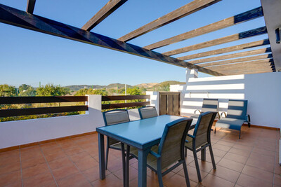 Ref: R4592863 Apartment - Middle Floor for sale in Estepona