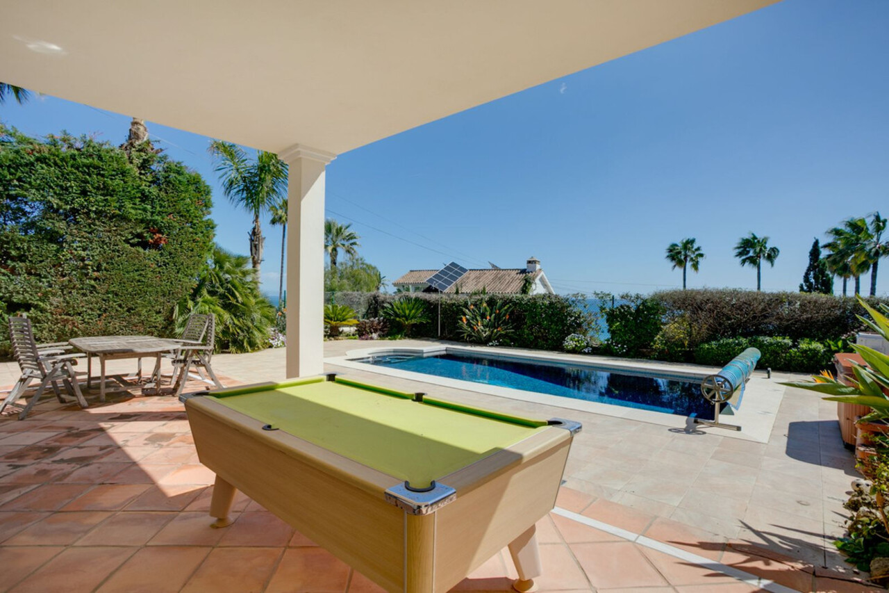 Ref: R4662250 Villa - Detached for sale in Casares Playa