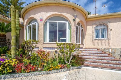 Ref: 3585 Villa for sale in Torrevieja