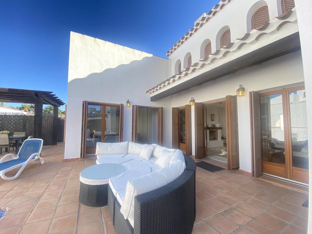 Ref: SVM677404-5 Villa for sale in El Valle Golf Resort
