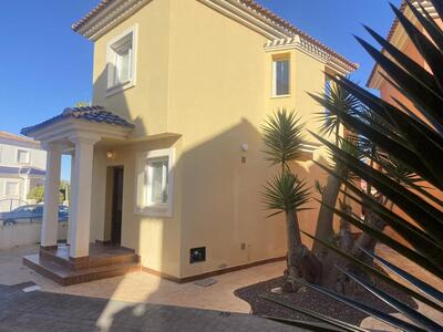Ref: SVM687099-1 Villa for sale in Altaona Golf and Country Village