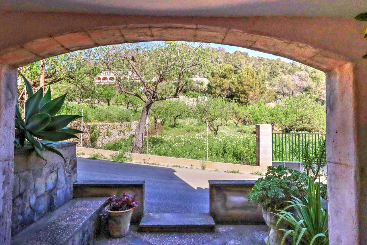 Ref: IP2-9907 Villa for sale in Calvià
